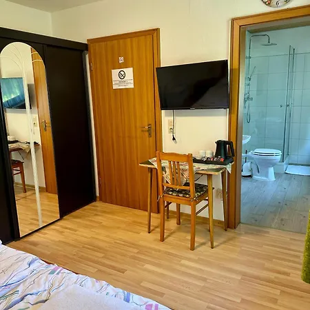 & Bracki Gusti באדן-באדן